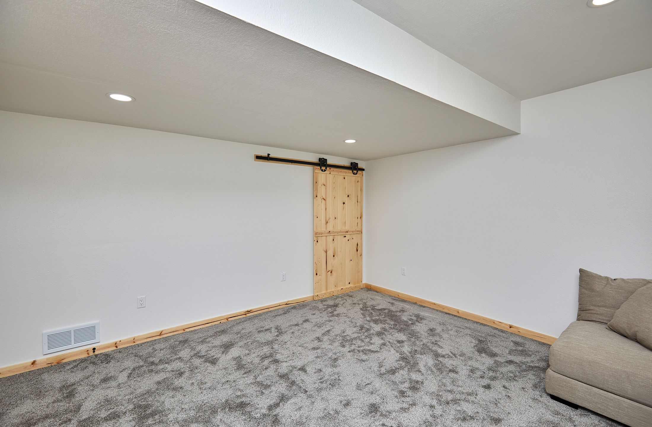 Listing Photo: 7708 Virginia St_047